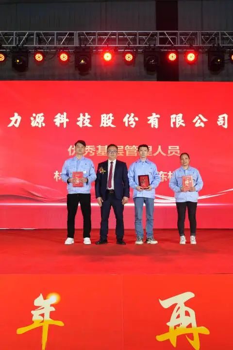 1738032715798928.jpg 106.jpg